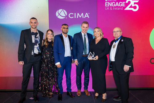 The EG on the Move team accepting the Digital Innovation Project of the Year 2025 award